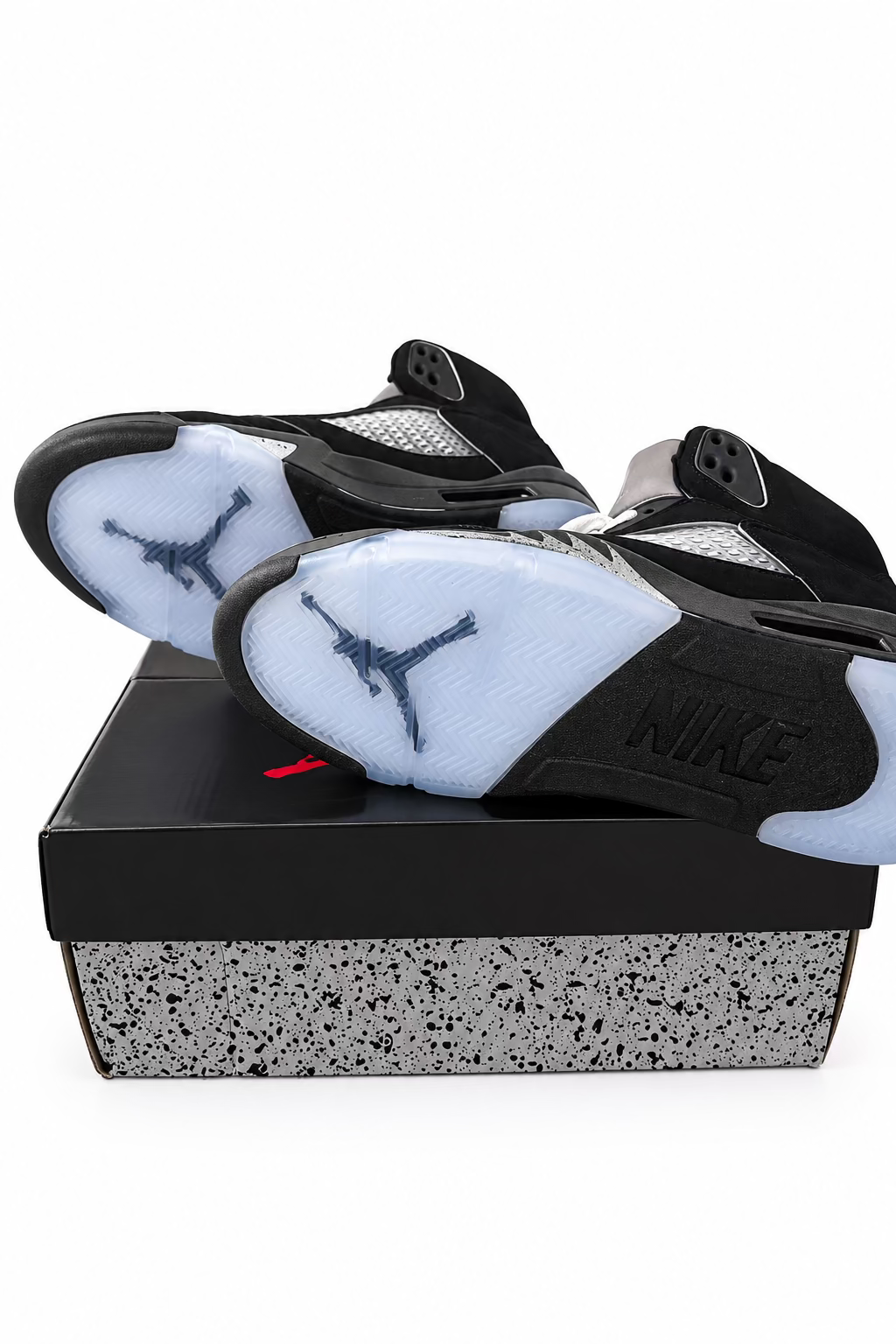 Air Jordan 5 Retro OG Black Metallic Reimagined
